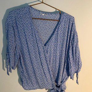 GAP Woman's White and Navy Blouse